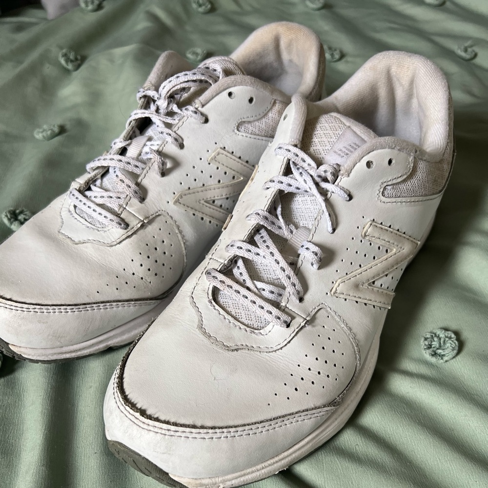 Women’s shoes size 9